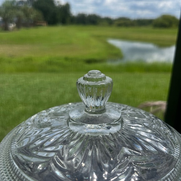 Avon Crystal Glass Lidded Bowl - Picture 10 of 15